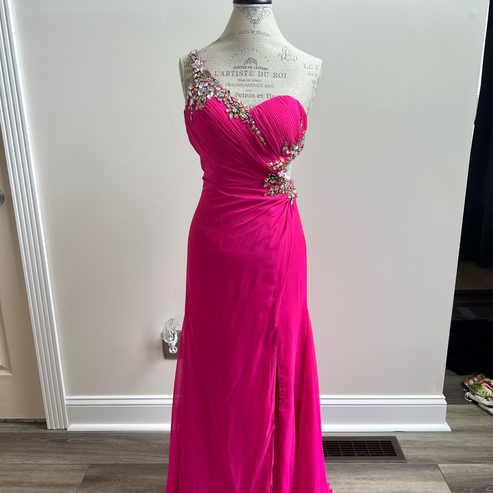 Elegant Pink Evening Gown